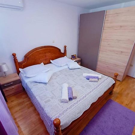 Apartment Glavaric Омиш Экстерьер фото