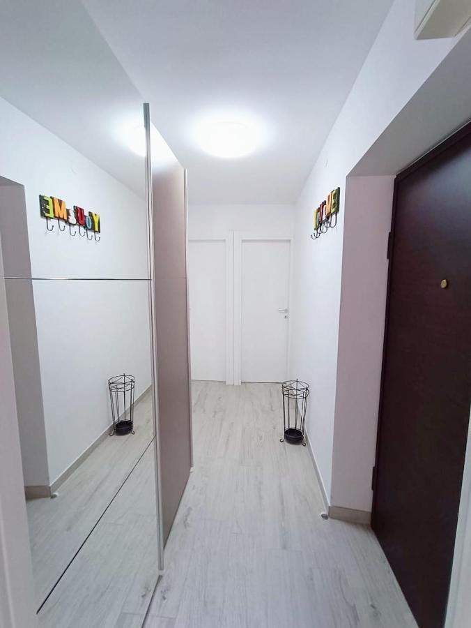 Apartment Glavaric Омиш Экстерьер фото